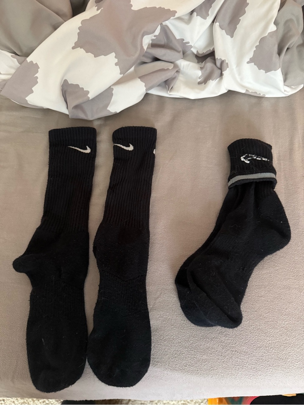 Nike Men’s Black Athletic Crew Socks - 2